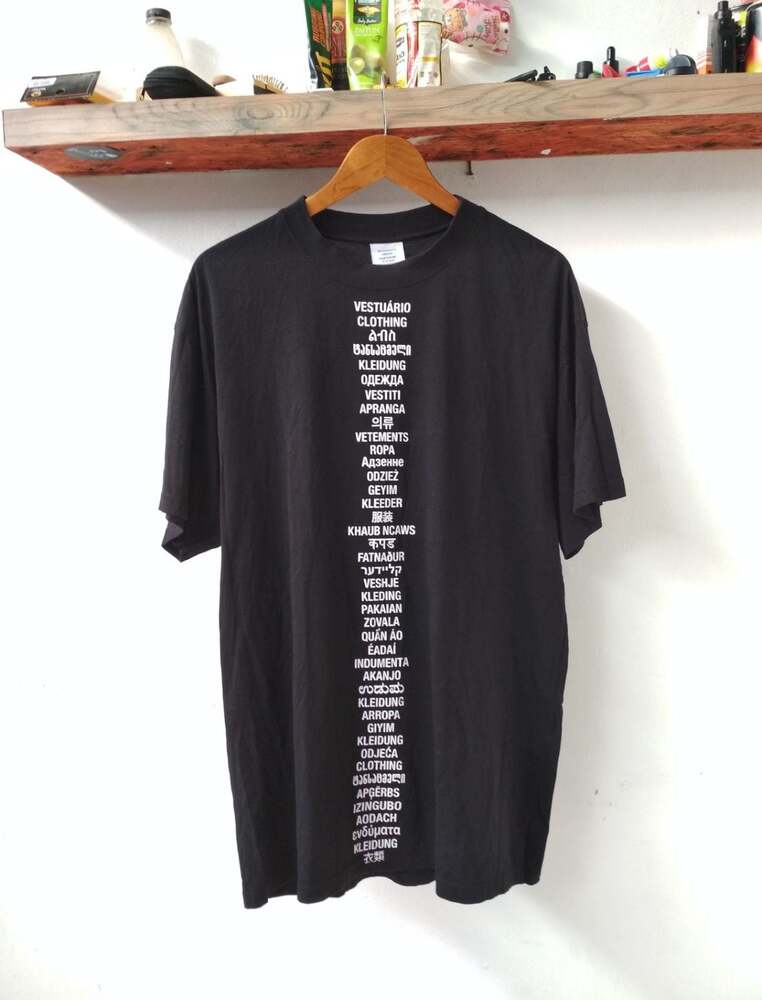 Vetements language tee